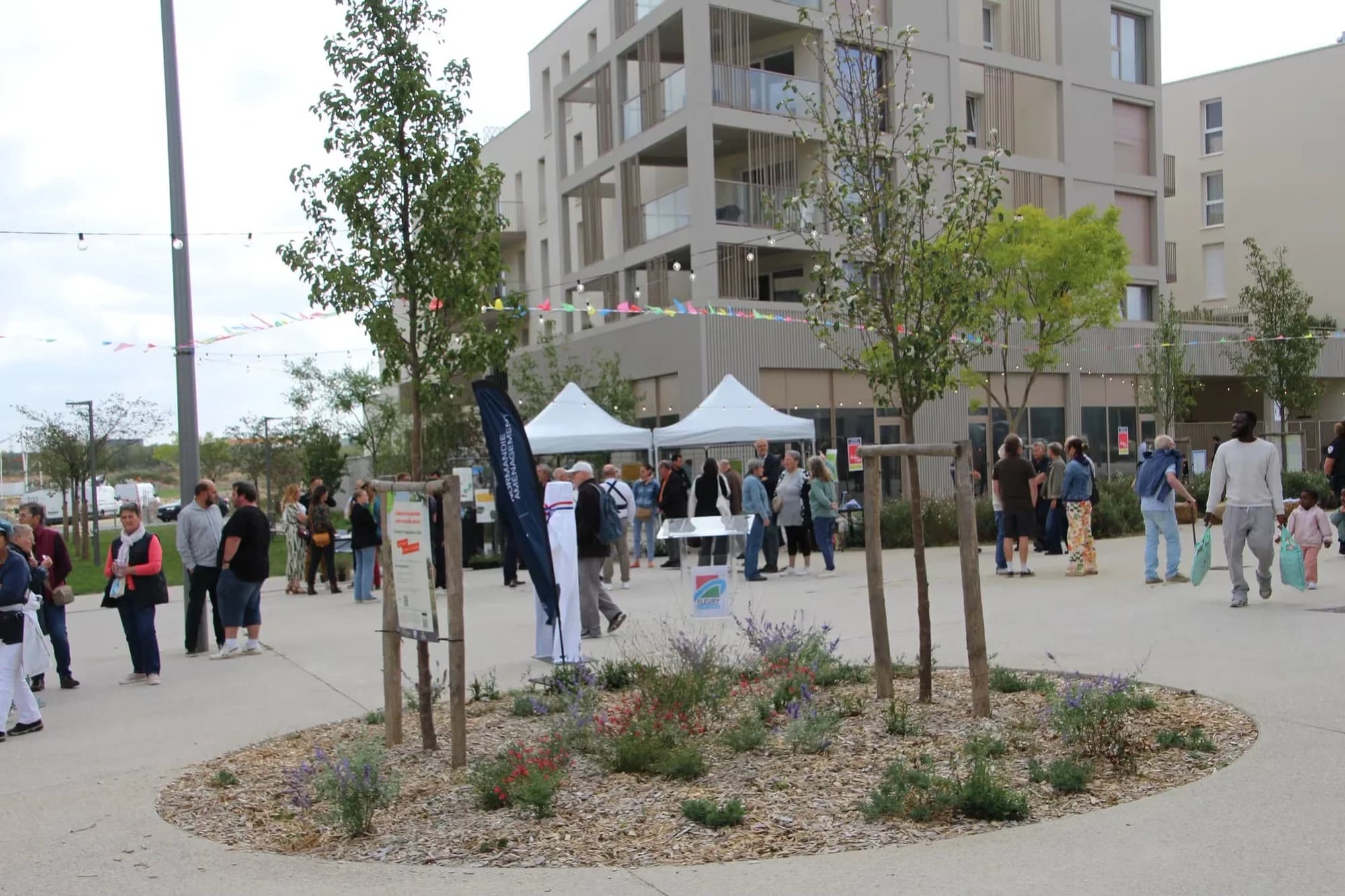 La place de la République, inaugurée le 18 septembre 2026, se situe au cœur des Hauts de l’Orne.