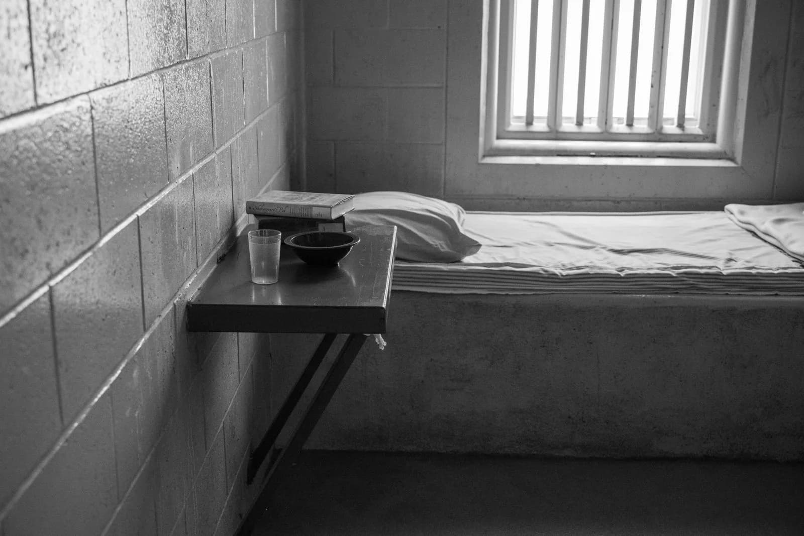 La mort de Mauricio K. au commissariat de Saint-Ouen fait l’objet d’une enquête confiée à l’IGPN.